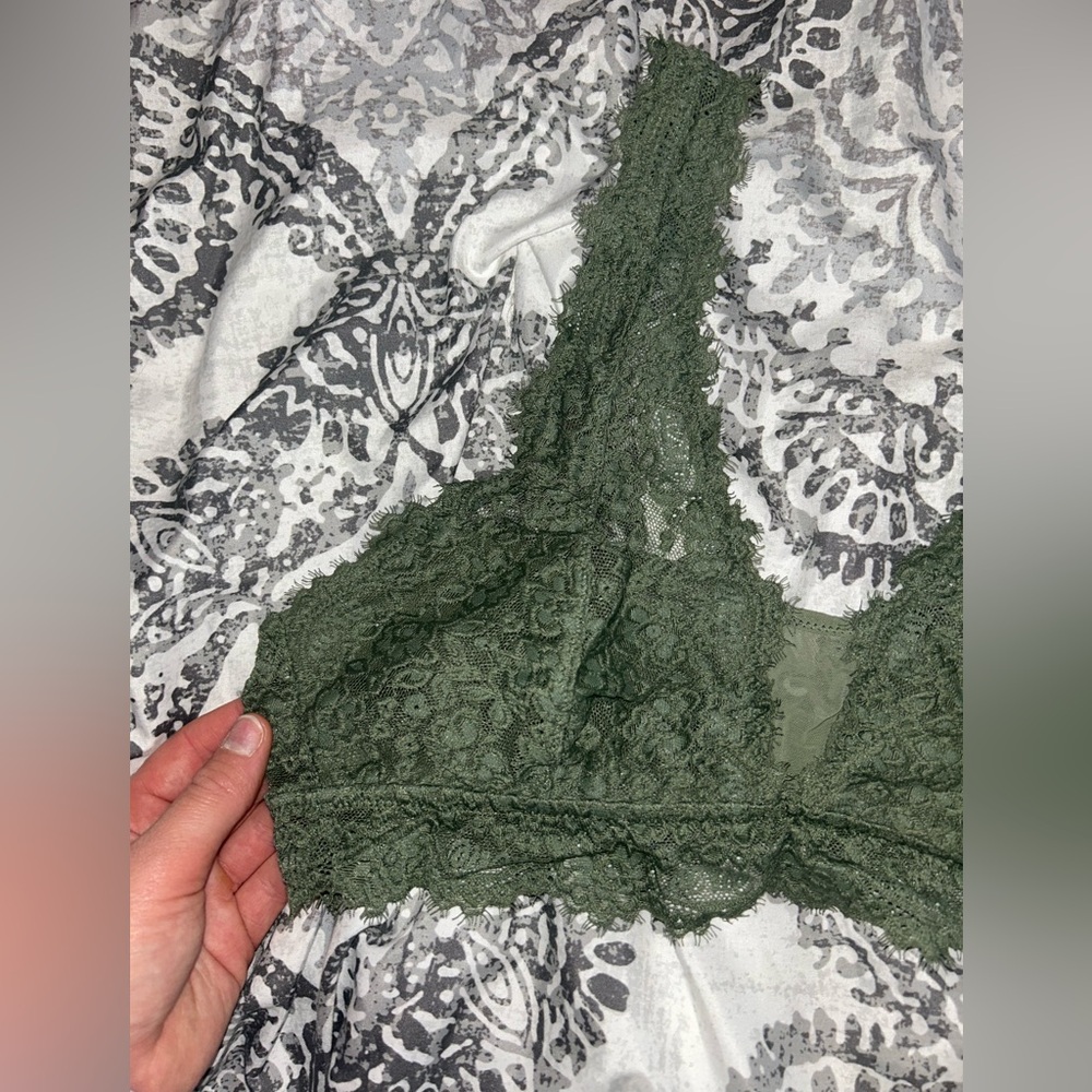 Aerie Lace Bralette in Forest Green - Picture 2 of 9